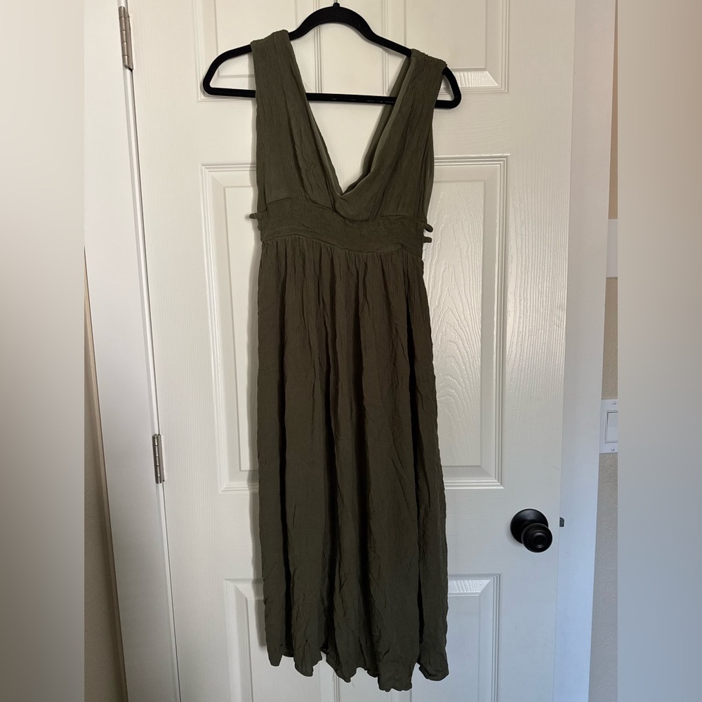 Olive Green V-Neck Midi Dress